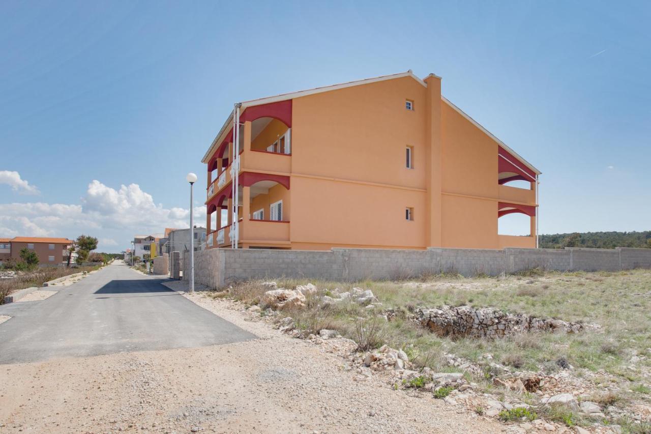 Apartmán Kameni Put Ražanac Exteriér fotografie