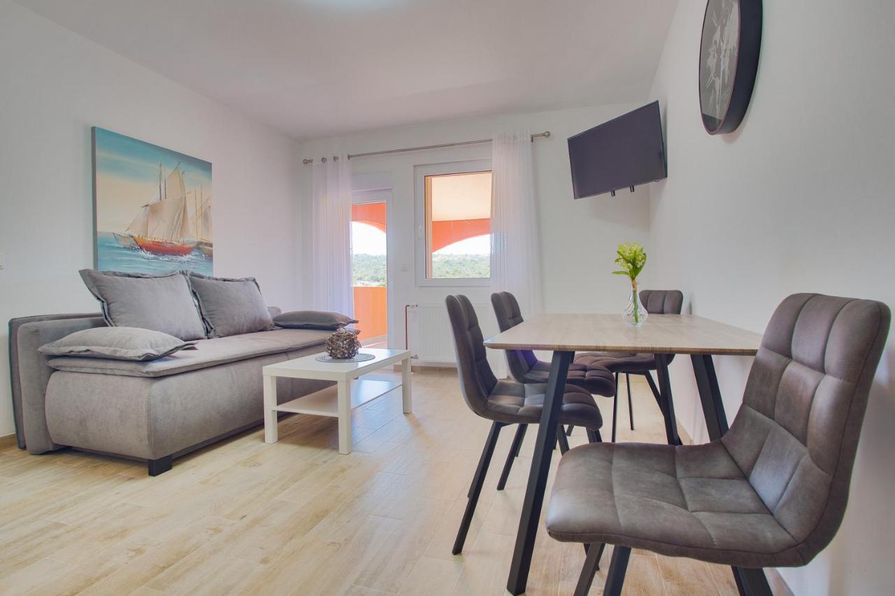 Apartmán Kameni Put Ražanac Exteriér fotografie