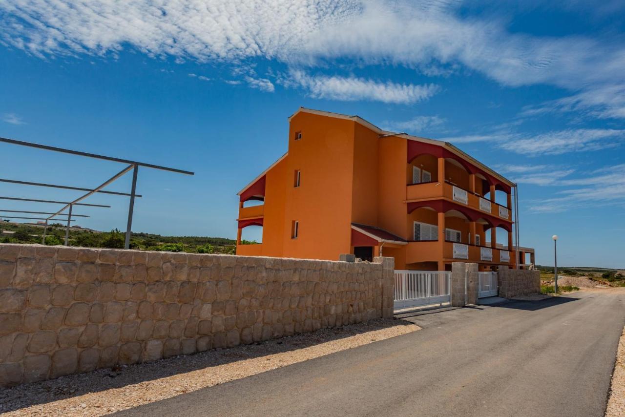 Apartmán Kameni Put Ražanac Exteriér fotografie