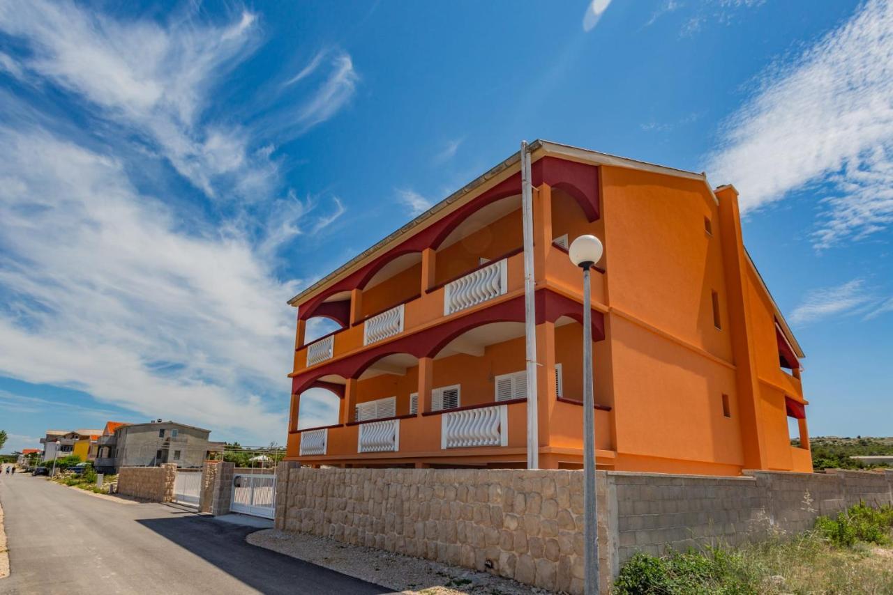 Apartmán Kameni Put Ražanac Exteriér fotografie