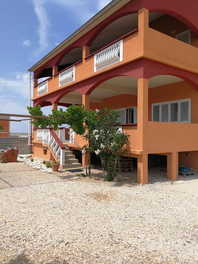 Apartmán Kameni Put Ražanac Exteriér fotografie